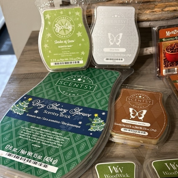 LOT OF 14 PRE OWNED, PARTIAL AND NEW WAX WARMER BARS-SOME ARE SCENTSY - Picture 2 of 16